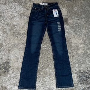 🔥🔥🔥 DENIZEN BY LEVI’S SKINNY JEANS 🔥🔥🔥